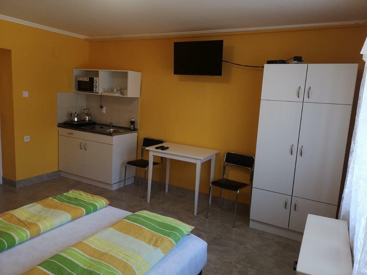 Апартаменти Valentina Apartmanhaz Богач Екстер'єр фото